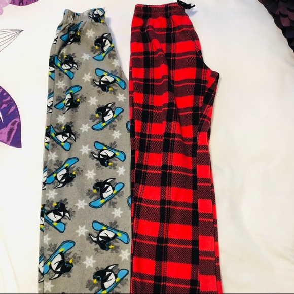 💜3/$30 2 Boys 10/12 Fleece Pyjama Pants - Picture 2 of 4